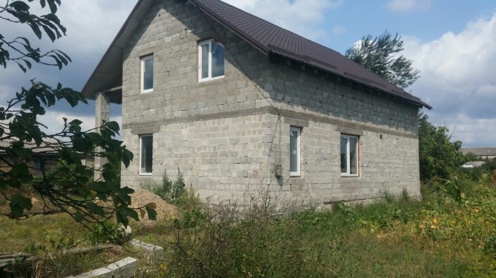 Продам двоповерховий будинок з мансардою м. Хотин - фото 1