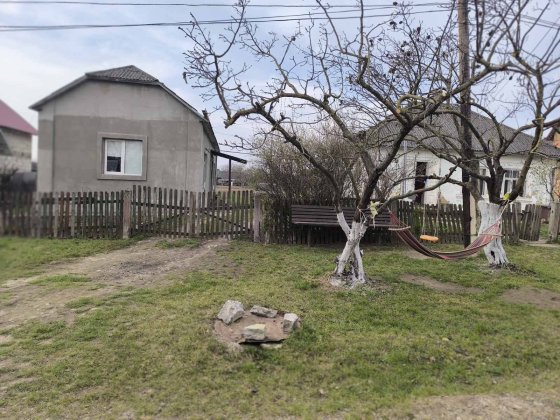 Продається будинок у м. Хотині 24соток Хотин