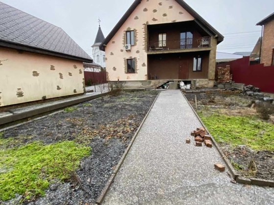 Просторий 2-поверховий будинок р-н Південно-Захід біля Танку 
ID:37379 Хмельницький