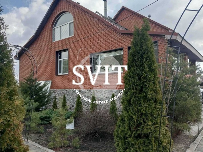 Продаємо 2х поверховий будинок - фото 1