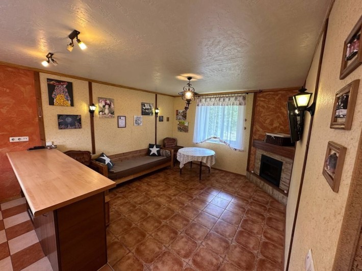 Сучасний просторий будинок для сімї - фото 1