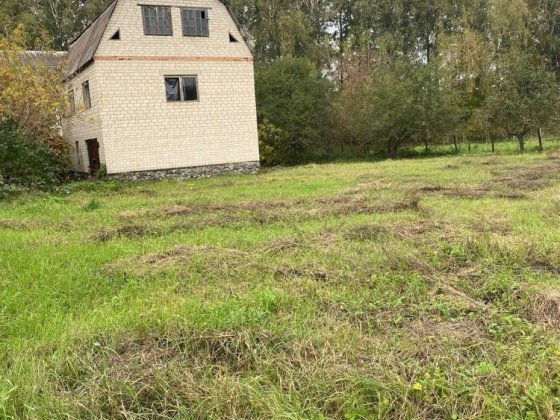 Продам дачний будинок