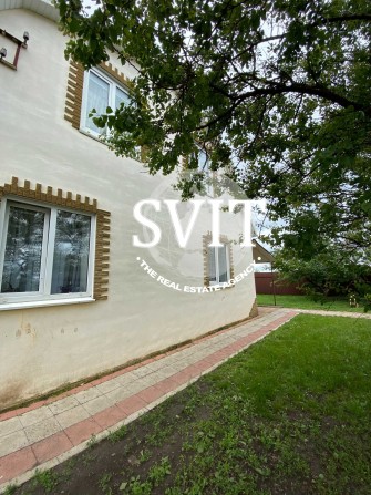 Продам заміський будинок з великим фермерським господарством - фото 1