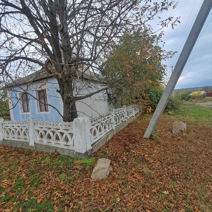 Міняю будинок на 1-кімнатну квартиру ,секцію в в м. Південноукраїнськ. - фото 1