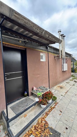 Продам 1/2 дома в Чугуеве (рн Осиновка) - фото 1