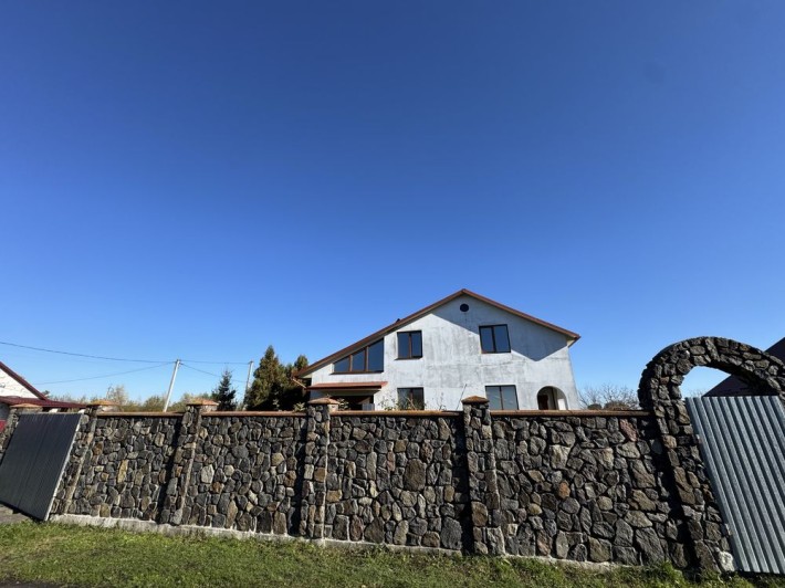 Продаж якісного будинку ! Всі чистові роботи та комунікації заведені! - фото 1