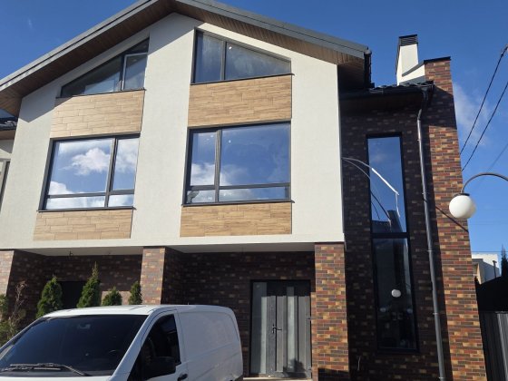 Продам 4к будинок таунхаус APPLE PARK з частковим ремонтом  139м² 3сот Хмельницкий