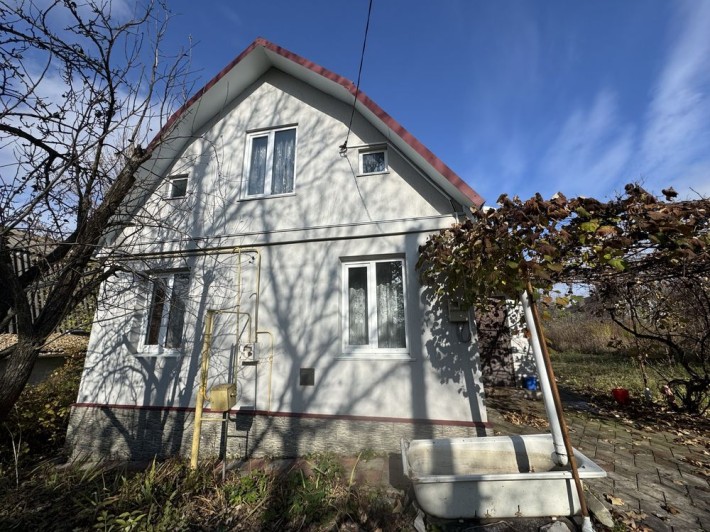 Продаж дачного будинку в Дубово - фото 1