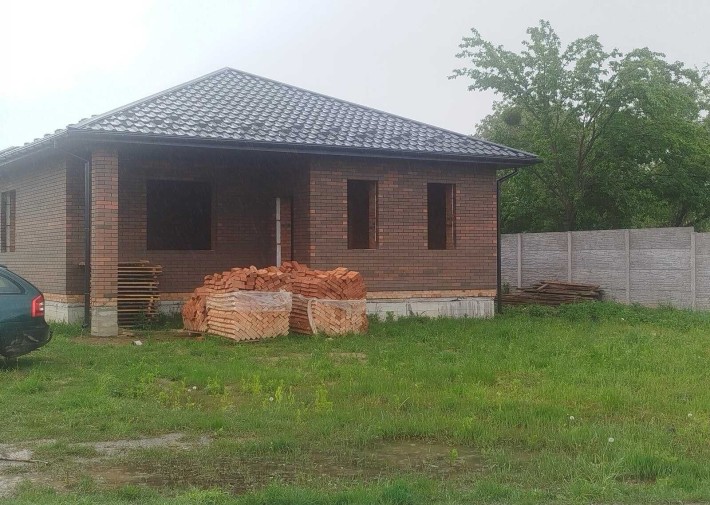 Продаж 1 поверхового будинку з ділянкою - фото 1