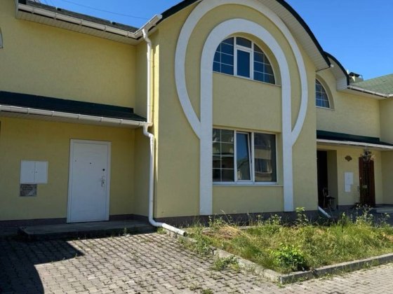 Продаж котеджу на Озерні Хмельницький