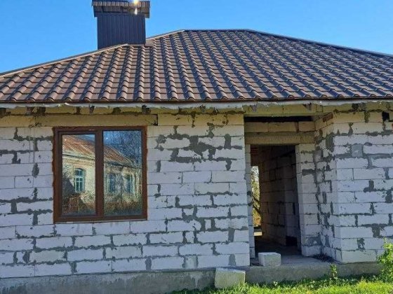 продам недобудований будинок. Якушинці.Біля сільської ради Якушинцы