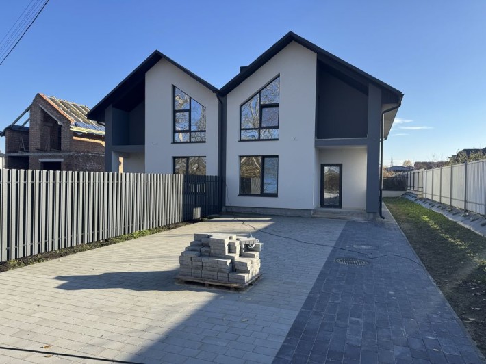 Дуплекс Будинок в с. Боратин. єОселя - фото 1