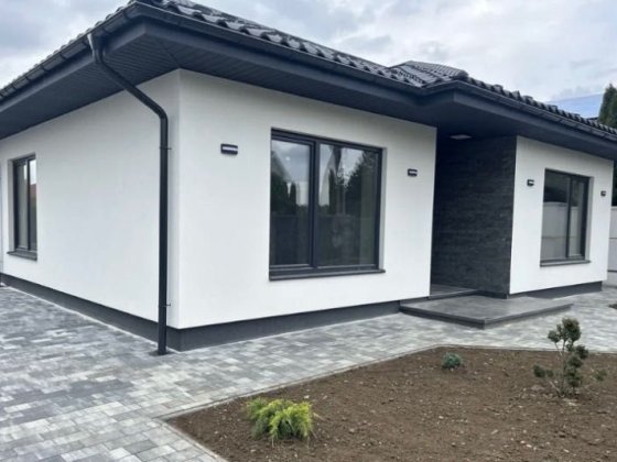 Шикарний Будинок BAOBAB Рованцы