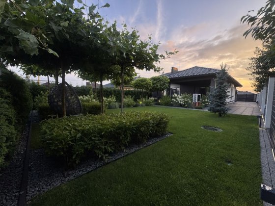 Стильний будинок з дизайнерським ремонтом в Рованцях біля обїзної Рованцы