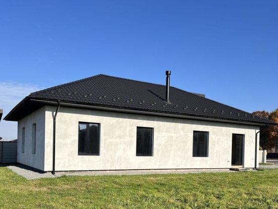 Будинок у с.Рованці, вул. Княжа, ділянка 12 сотих Рованці