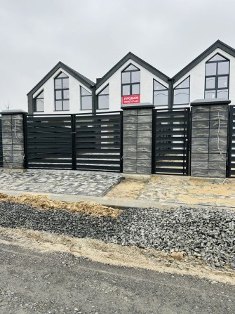 Продаж таунхаусів з терасою Рованці 105 м.кв - фото 1