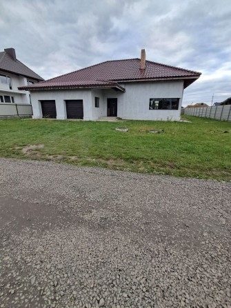 Будинок на 2 гаражі с.Рованці,локація Баобаб - фото 1