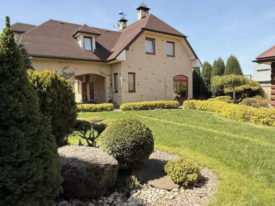 Продаж Сучасний Котедж з Ландшафтом території, Луцький р-н Липины