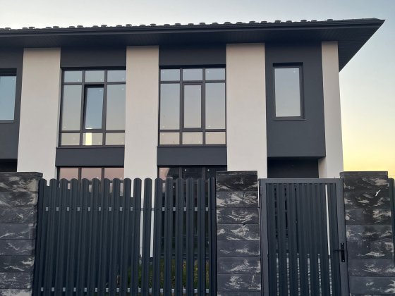 Продам двоперховий дуплекс у с.Боратин біля Луцька Боратин