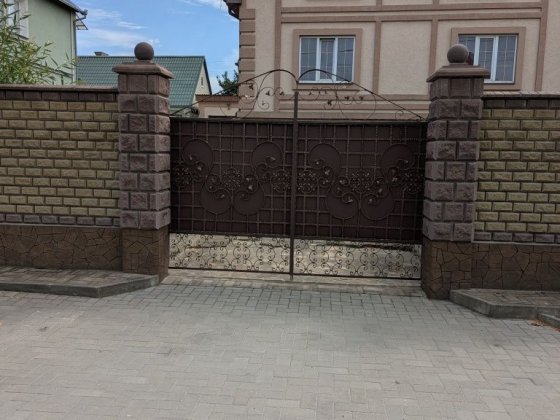 Продається будинок + гостювий  будинок , 12 сот. в с. Струмівці Струмовка