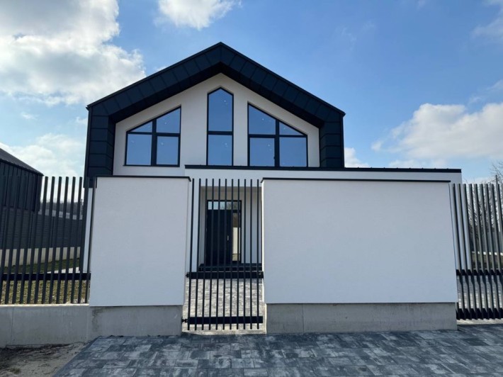 Продаж Сучасний будинок з гаражем с. Тарасове, Луцький р-н - фото 1