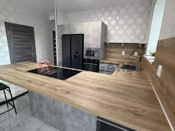 Сучасний Будинок в Подгородное з Новим ремонтом, 3 спальні Підгородне