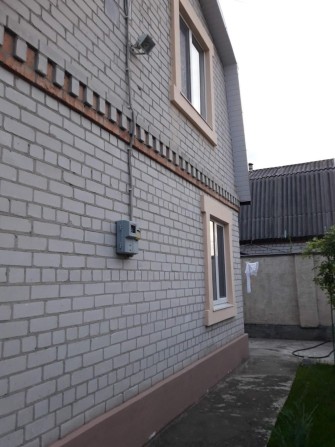 Продам дачний будинок в Єрмолаївці з берегом річки - фото 1