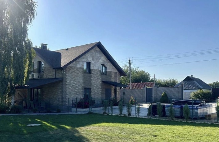 Будинок в Центрі Обухівки Укомплектований! - фото 1