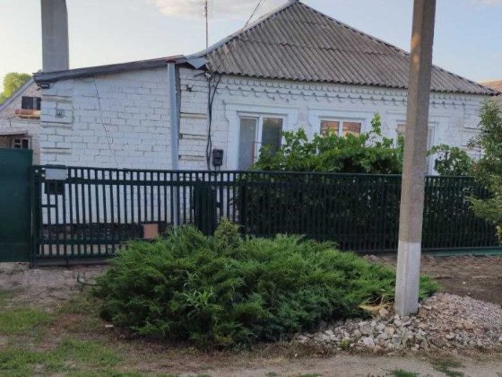 Продам приватний будинок у м. Синельникове Синельниково