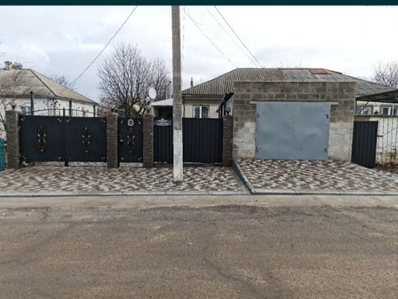 Продам будинок  з меблями Синельникове