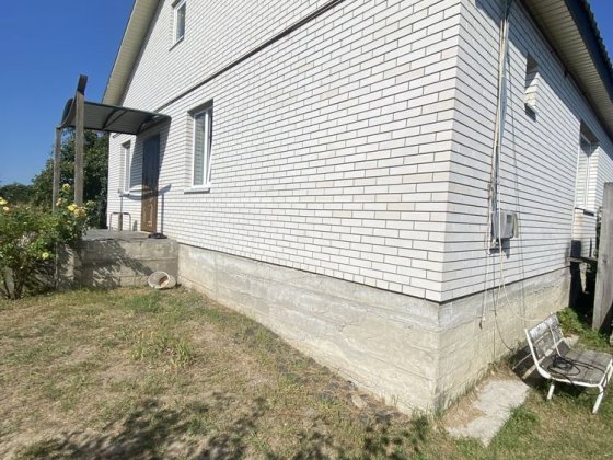 Будинок в Тетерівці, сторона річки Тетерівка