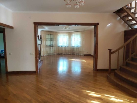 Продається сучасний двоповерховий будинок в селі Станишівка Станишовка