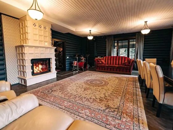 Будинок, селище Пилипець, Закарпатська обл. Пилипец