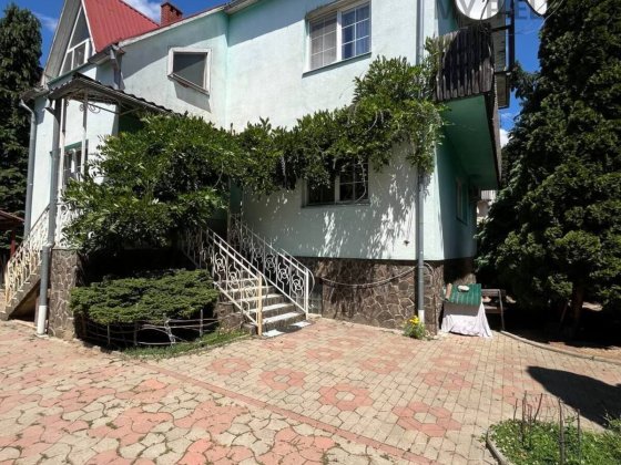 Продаж будинку в Сторожниці Сторожница