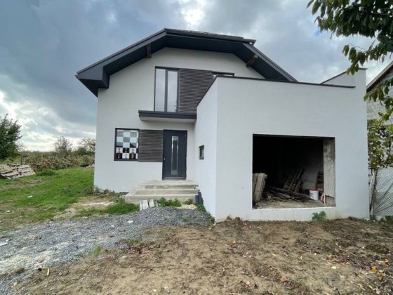 Продаж будинку в Сторожниці Сторожница