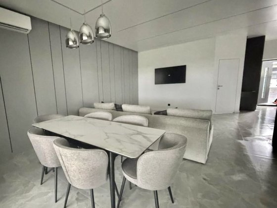 Продаж котеджу з ремонтом Сторожница