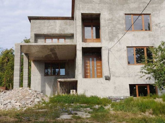 Продаєтьсь будинок,термальні води Велятино Велятино