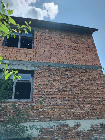 Продається будинок недобудова в самому цкнтрі туристичному місті Шаян. - фото 1