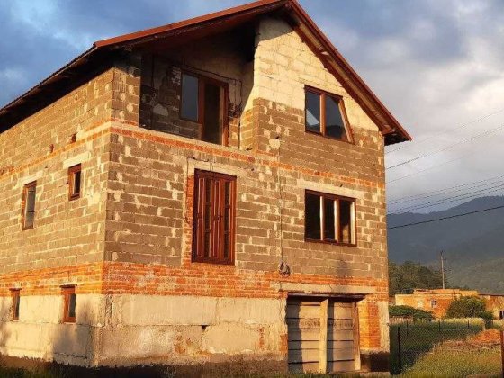 Продається будинок ! Рахов