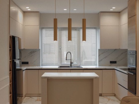 Продаж сучасного та затишного котеджу Кинчеш