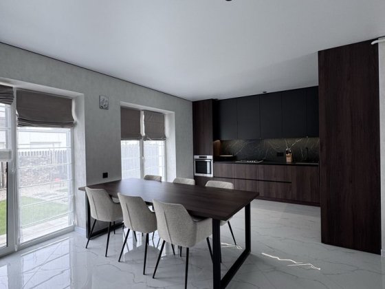 Продам Таунхаус з ремонтом та меблями . Державні програми!!! Крихівці