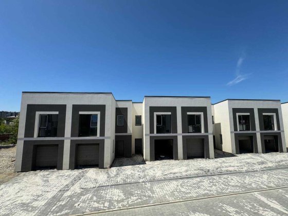 Акція! Продам готовий Таунхаус у Вовчинцях 135 м2 з гаражем біля річки Вовчинець