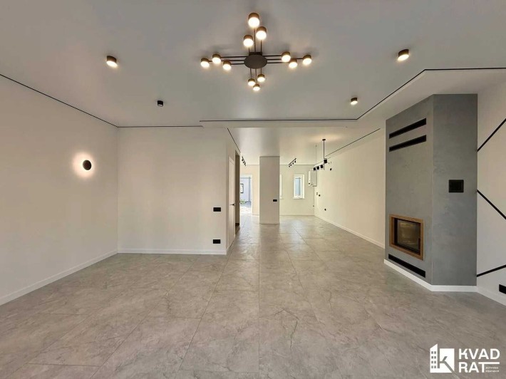 Продаж таунхауса з ремонтом у с. Крихівці - фото 1