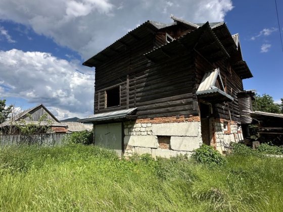 Продаж будинку та земельної ділянки 0.14 Микуличин