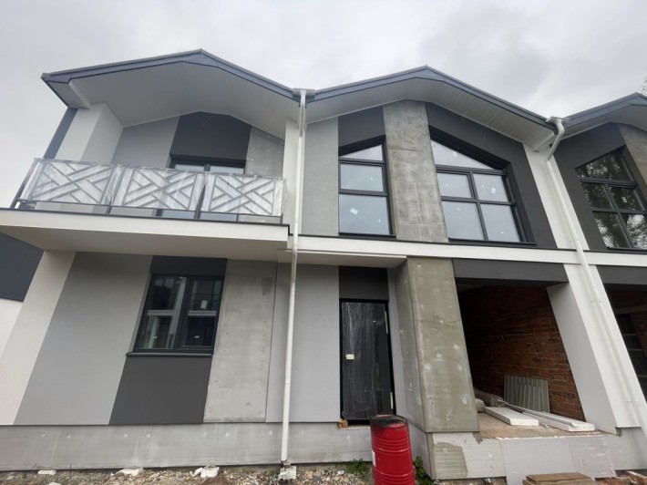 Вигідна пропозиція! Дуплекс готовий до ремонту - фото 1