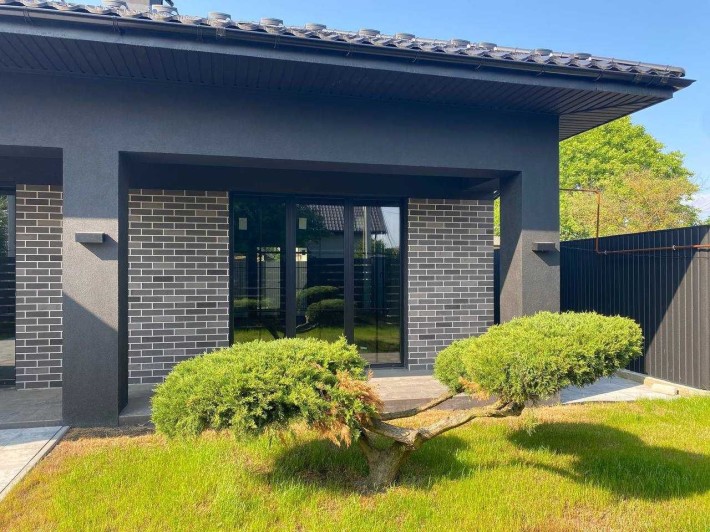 Продається ЗДАНИЙ сучасний одноповерховий будинок в крутій локації - фото 1