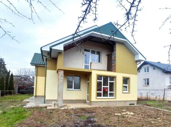 Затишний будинок в Крихівцях на великій приватній ділянці! - фото 1