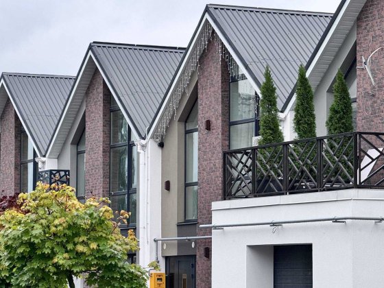 КОТЕДЖ/ДУПЛЕКС 144м2 / ділянка + гараж/міські комунікації/розтермінув Угорники