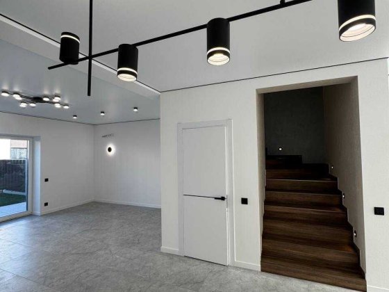 Продаж таунхауса з ремонтом у с.Крихівці Криховцы