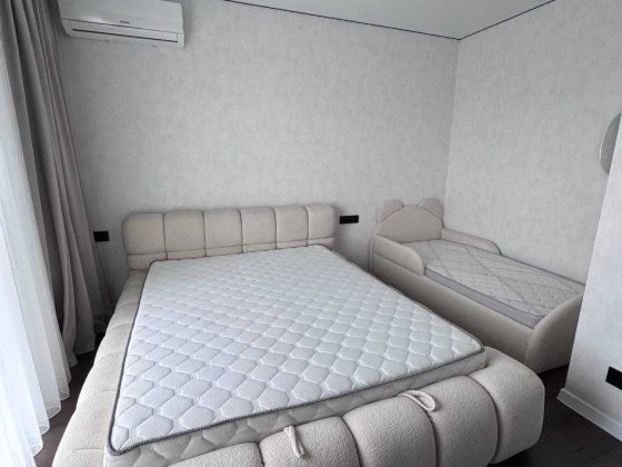 Таунхаус з ремонтом та меблями, 5 хв до озера та парку! Криховцы